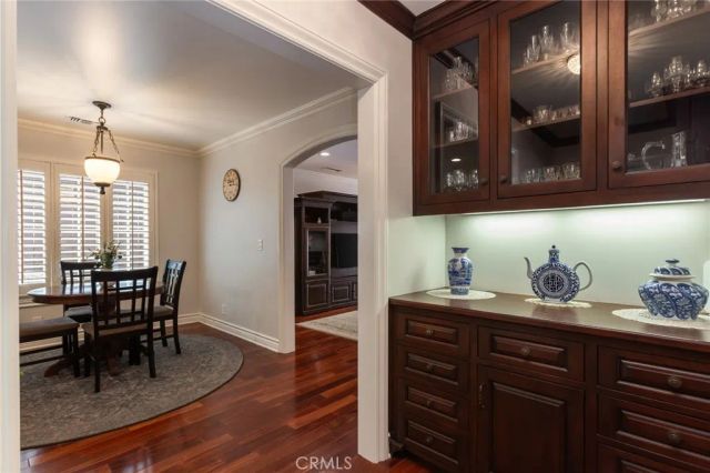 481 Paulette Place, La Canada Flintridge, CA 91011