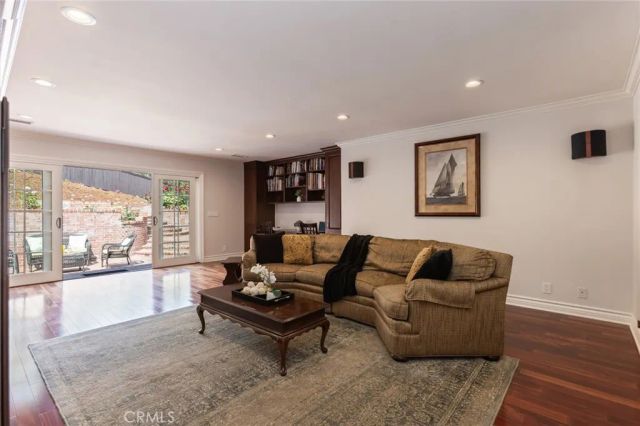 481 Paulette Place, La Canada Flintridge, CA 91011