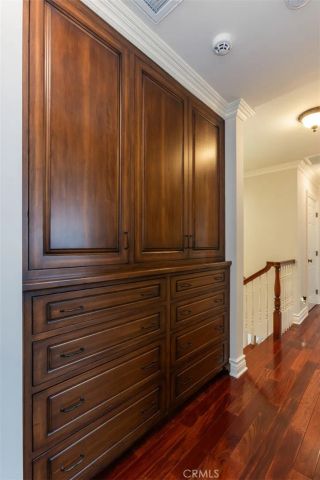 481 Paulette Place, La Canada Flintridge, CA 91011