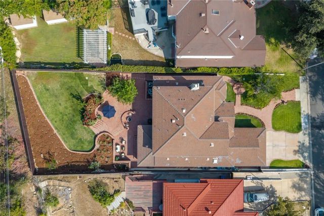 481 Paulette Place, La Canada Flintridge, CA 91011