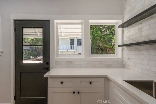 1636 N Sierra Bonita Avenue, Los Angeles, CA 90046