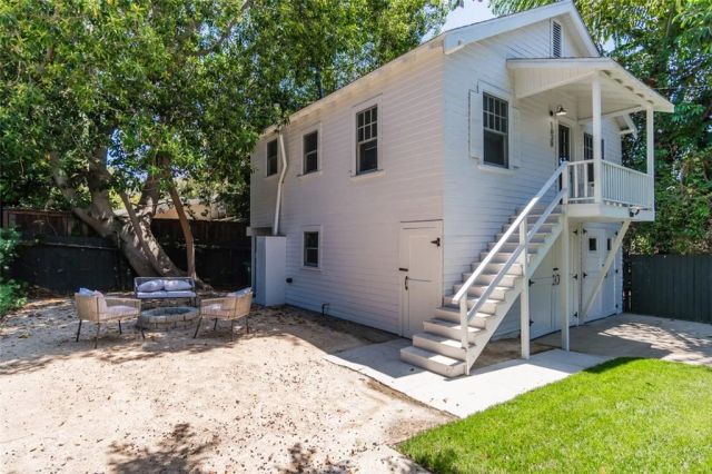 1636 N Sierra Bonita Avenue, Los Angeles, CA 90046