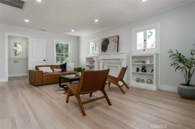 1636 N Sierra Bonita Avenue, Los Angeles, CA 90046