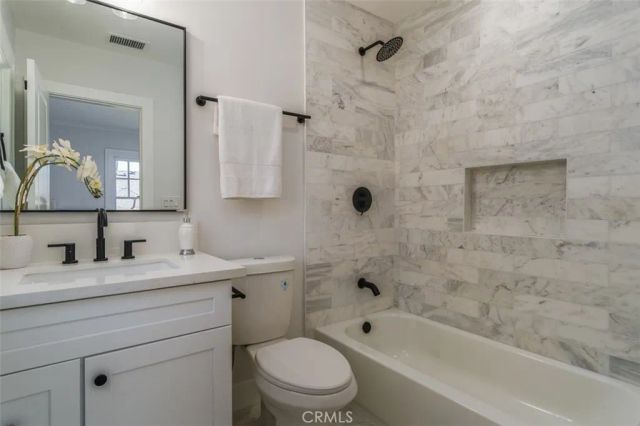 1636 N Sierra Bonita Avenue, Los Angeles, CA 90046