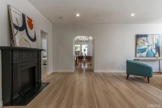1636 N Sierra Bonita Avenue, Los Angeles, CA 90046