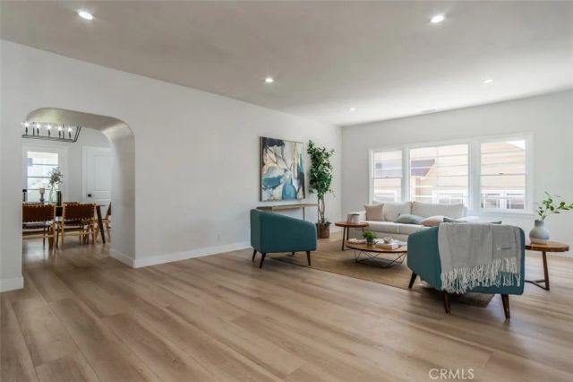 1636 N Sierra Bonita Avenue, Los Angeles, CA 90046