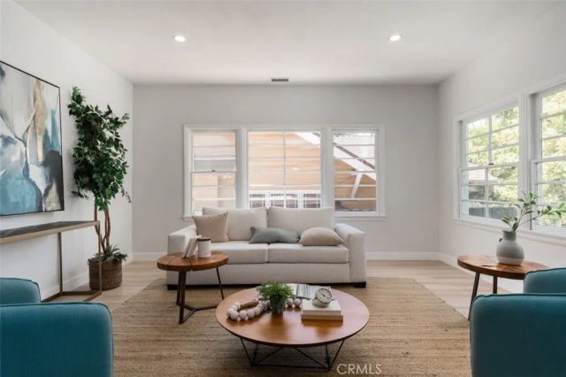 1636 N Sierra Bonita Avenue, Los Angeles, CA 90046