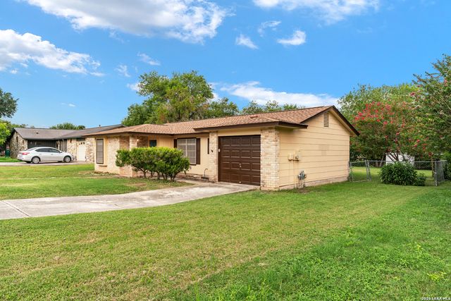 212 Avenue F, Converse, TX 78109