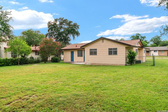 212 Avenue F, Converse, TX 78109
