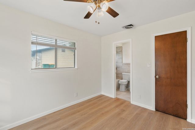 212 Avenue F, Converse, TX 78109