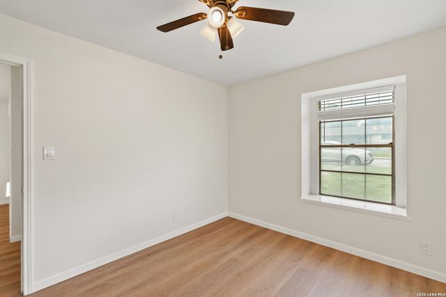 212 Avenue F, Converse, TX 78109