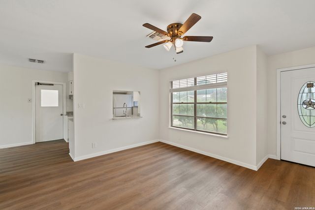 212 Avenue F, Converse, TX 78109