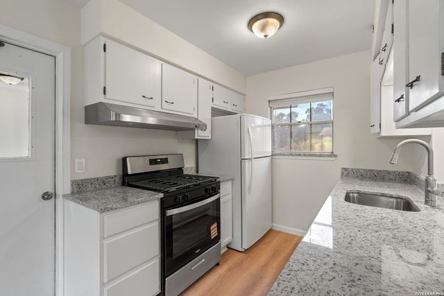 212 Avenue F, Converse, TX 78109
