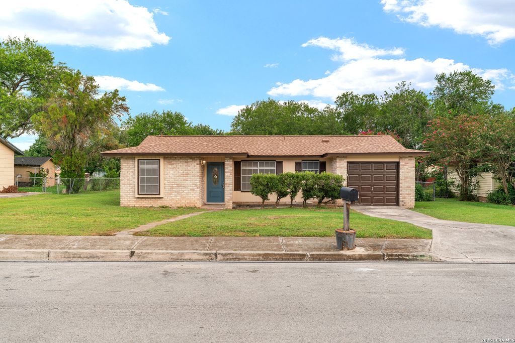212 Avenue F, Converse, TX 78109