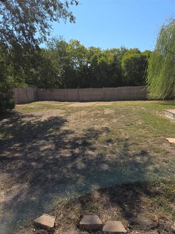 4825 Bobtown Road, Garland, TX 75043