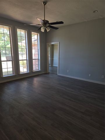 4825 Bobtown Road, Garland, TX 75043