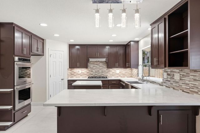 1331 Manzano Way, Sacramento, CA 95831