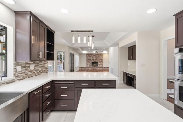 1331 Manzano Way, Sacramento, CA 95831