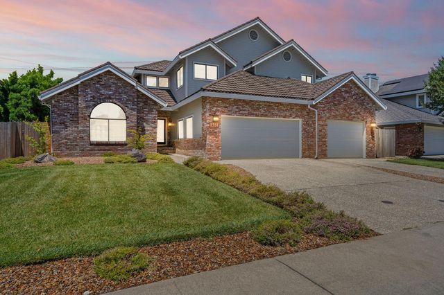 1331 Manzano Way, Sacramento, CA 95831