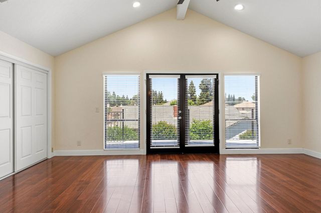 1331 Manzano Way, Sacramento, CA 95831