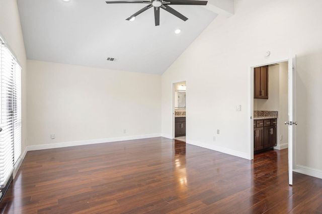 1331 Manzano Way, Sacramento, CA 95831