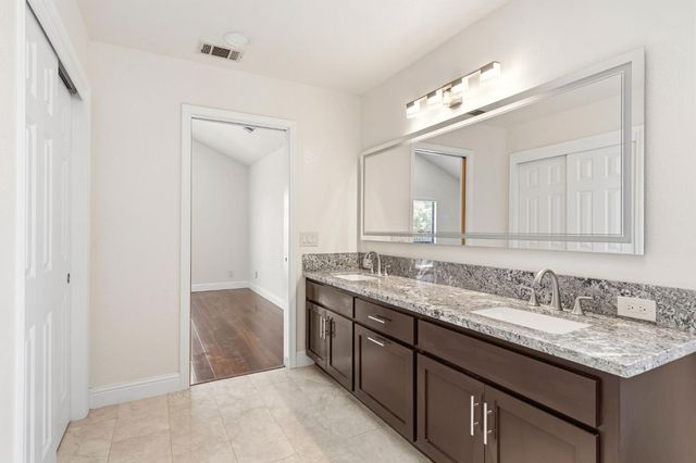 1331 Manzano Way, Sacramento, CA 95831