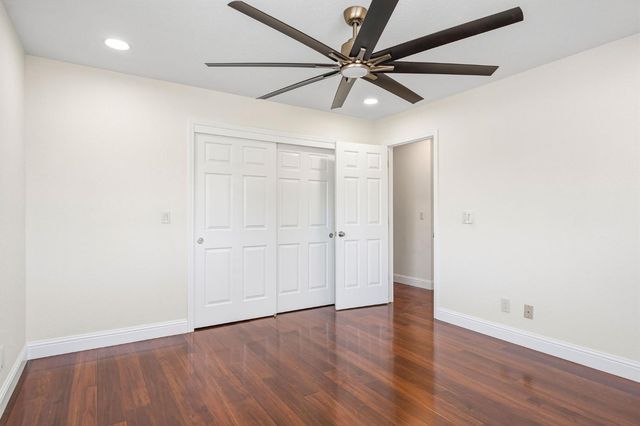 1331 Manzano Way, Sacramento, CA 95831