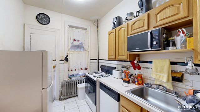 900 Brooklyn Avenue, New York City, NY 11203