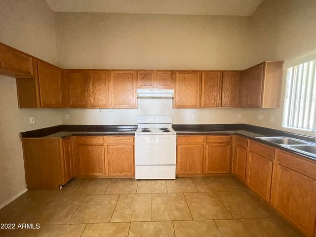 4004 S Summer Court, Gilbert, AZ 85297