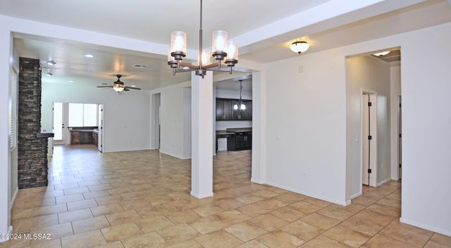 12111 N Golden Mirror Drive, Marana, AZ 85658