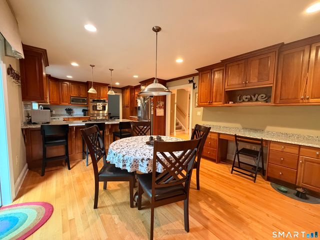 43 Applewood Lane 43, Avon, CT 06001