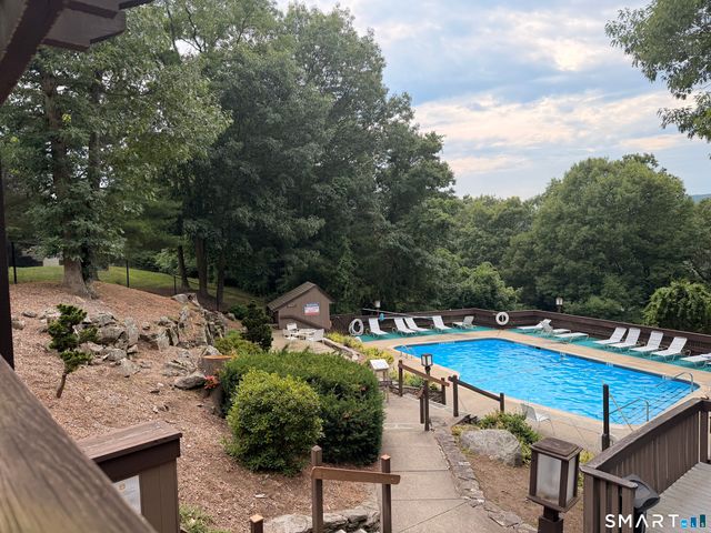 43 Applewood Lane 43, Avon, CT 06001