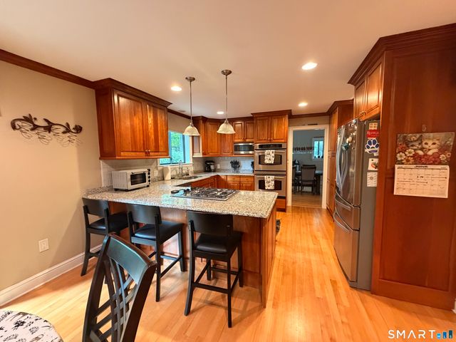 43 Applewood Lane 43, Avon, CT 06001