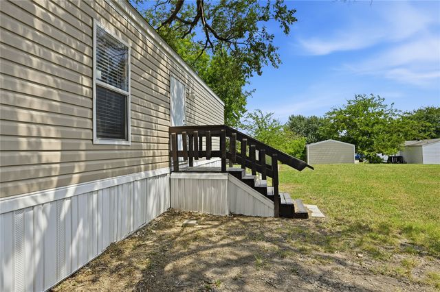 22 1601 E FM 1417, Sherman, TX 75090