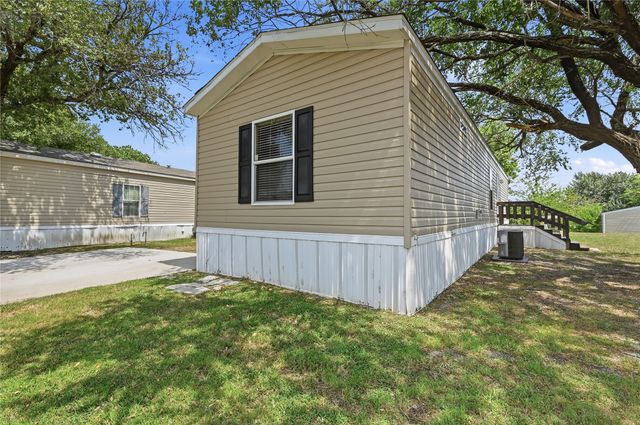 22 1601 E FM 1417, Sherman, TX 75090