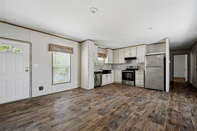 22 1601 E FM 1417, Sherman, TX 75090