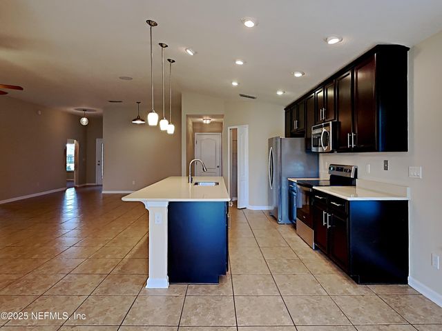 1865 WOODLAND GLEN Road, Middleburg, FL 32068