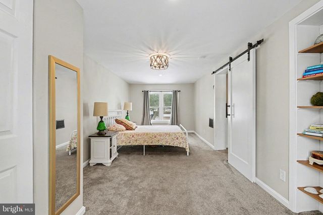 329 CHESTNUT ST, Mount Holly Springs, PA 17065