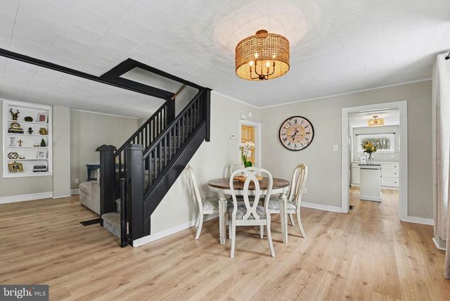 329 CHESTNUT ST, Mount Holly Springs, PA 17065