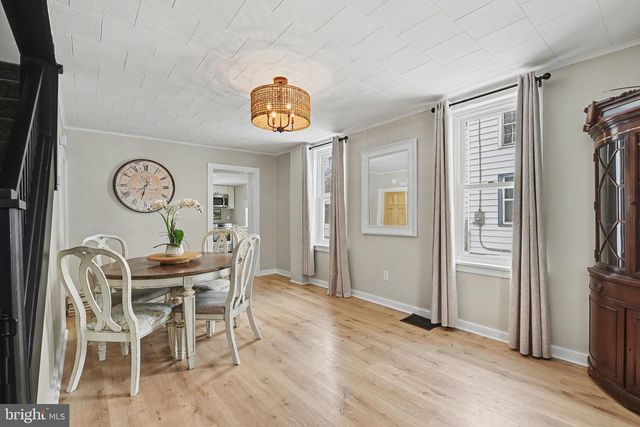 329 CHESTNUT ST, Mount Holly Springs, PA 17065