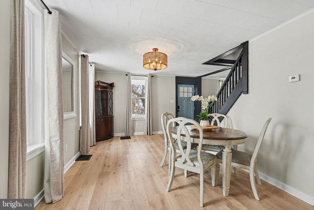 329 CHESTNUT ST, Mount Holly Springs, PA 17065