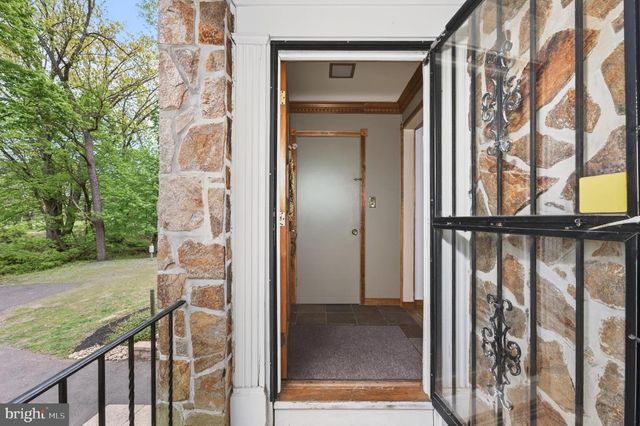 261 UPPER FERRY RD, Ewing Twp, NJ 08560