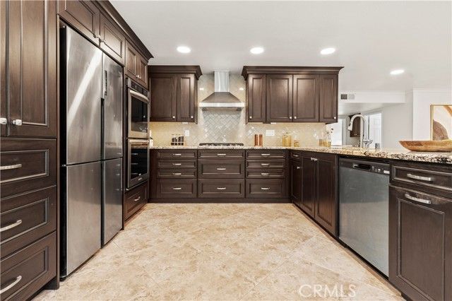 15 Blue Ridge, Irvine, CA 92620