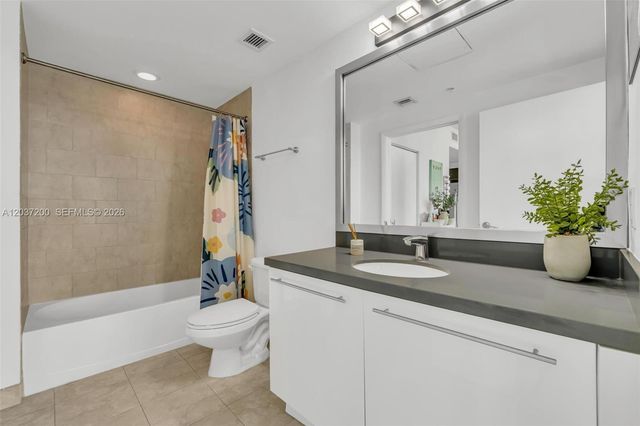 90 SW 3rd Street 4303, Miami, FL 33130