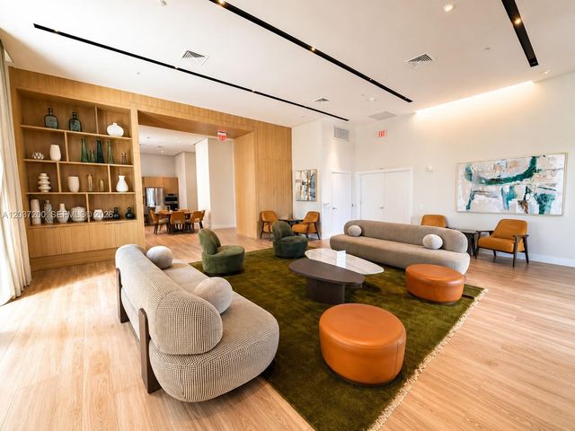 90 SW 3rd Street 4303, Miami, FL 33130