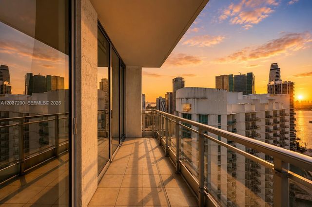 90 SW 3rd Street 4303, Miami, FL 33130