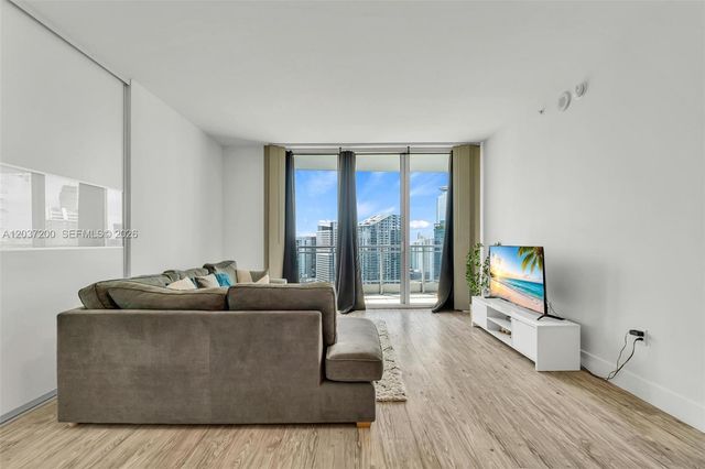 90 SW 3rd Street 4303, Miami, FL 33130