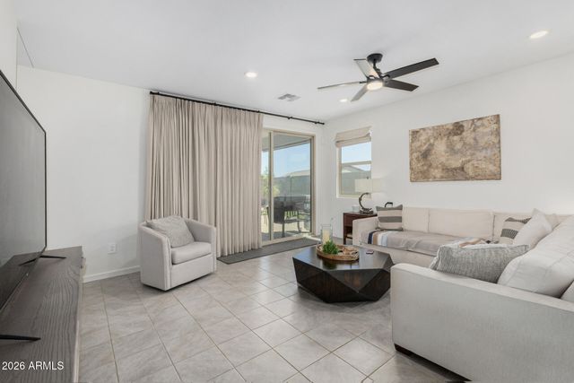 4666 W TRISTAN Trail, San Tan Valley, AZ 85144