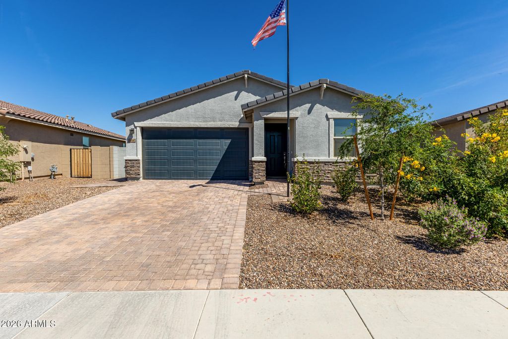 4666 W TRISTAN Trail, San Tan Valley, AZ 85144