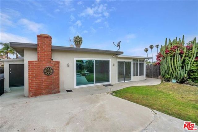 5100 Lindblade Drive, Culver City, CA 90230
